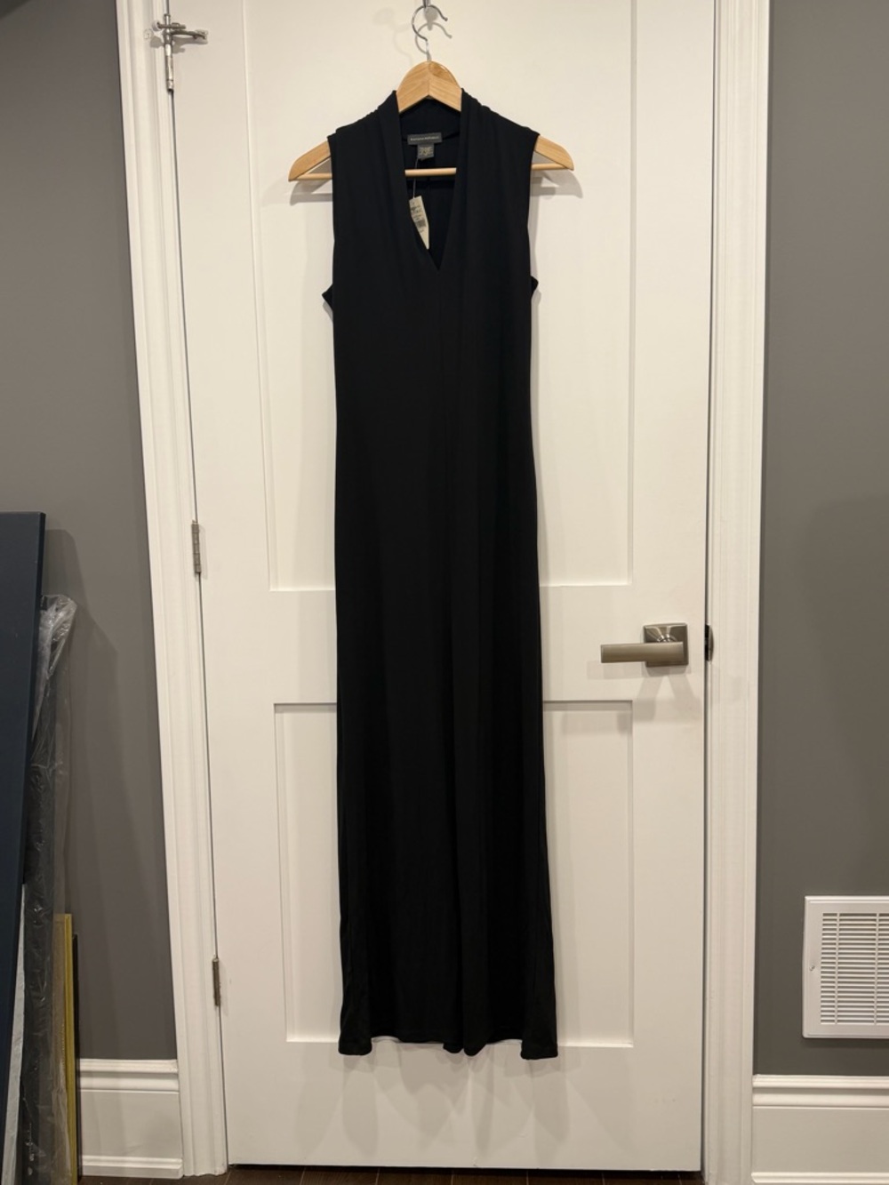 Banana Republic Black Sleeveless V-Neck Maxi Dress - Picture 10 of 11